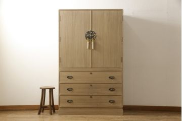 中古　美品　衣装盆付き　大切な着物・洋服の収納に活躍する加茂総桐箪笥(和タンス、衣装箪笥、桐タンス)(R-056866)