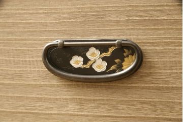 中古　美品　衣装盆付き　大切な着物・洋服の収納に活躍する加茂総桐箪笥(和タンス、衣装箪笥、桐タンス)(R-056866)