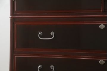 中古　最高級!　総漆塗り　美しい松の漆絵が入った総桐箪笥(和タンス、衣装箪笥、桐タンス)(定価約200万円)(R-056867)