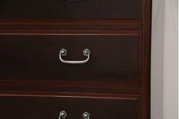 中古　最高級!　総漆塗り　美しい松の漆絵が入った総桐箪笥(和タンス、衣装箪笥、桐タンス)(定価約200万円)(R-056867)