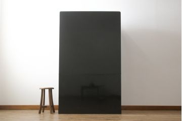 中古　最高級!　総漆塗り　美しい松の漆絵が入った総桐箪笥(和タンス、衣装箪笥、桐タンス)(定価約200万円)(R-056868)
