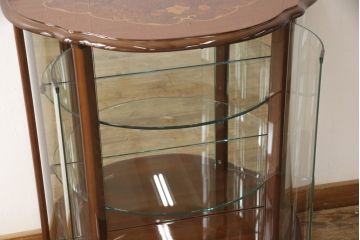 中古　美品　イタリア家具　上品な象嵌入り!半円型の小ぶりなガラスケース(キャビネット、ショーケース、陳列棚、ディスプレイ什器)(R-056897)
