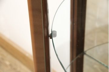 中古　美品　イタリア家具　上品な象嵌入り!半円型の小ぶりなガラスケース(キャビネット、ショーケース、陳列棚、ディスプレイ什器)(R-056897)