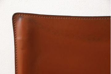 中古　Cassina(カッシーナ)　412　CAB(キャブ)　MARIO BELLINI(マリオベリーニ)　チャイナレッドカラー　空間のアクセントになるアームレスチェア(ダイニングチェア)(定価約21万円)(R-056898)