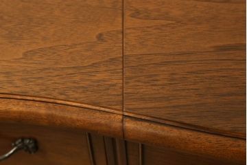 中古　DREXEL HERITAGE(ドレクセルヘリテイジ)　Touraine(ツーレイン)シリーズ　クラシックなデザインがステキなドレッサー(デスク、テーブル、机)(R-056902)