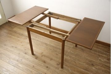 ハンガリービンテージ　オーク材製　シンプルでナチュラルなドローリーフテーブル(ダイニングテーブル、エクステンションテーブル、ヴィンテージ)(R-056903)