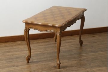 フランスビンテージ　ロココスタイル　おしゃれなパーケット天板のセンターテーブル(ローテーブル、リビングテーブル、ソファテーブル、ヴィンテージ)(R-056907)