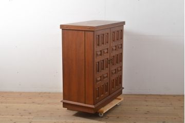 中古　ヨーロッパ高級輸入家具　上手物　ワインラックに活躍!　チーク材製のクラシカルなサーバー(サービス台、バーカウンター、カウンターテーブル、サイドボード)(R-056928)