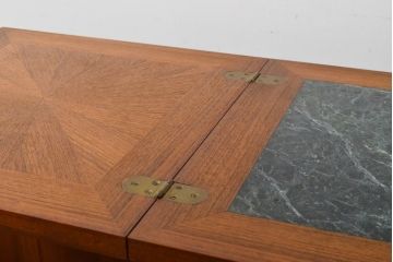 中古　ヨーロッパ高級輸入家具　上手物　ワインラックに活躍!　チーク材製のクラシカルなサーバー(サービス台、バーカウンター、カウンターテーブル、サイドボード)(R-056928)