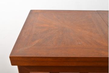 中古　ヨーロッパ高級輸入家具　上手物　ワインラックに活躍!　チーク材製のクラシカルなサーバー(サービス台、バーカウンター、カウンターテーブル、サイドボード)(R-056928)