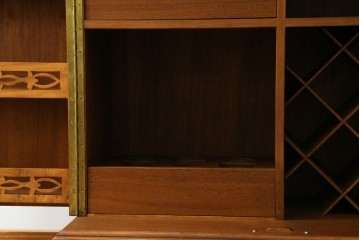 中古　ヨーロッパ高級輸入家具　上手物　ワインラックに活躍!　チーク材製のクラシカルなサーバー　(R-056928)