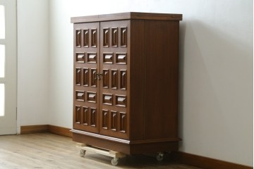 中古　ヨーロッパ高級輸入家具　上手物　ワインラックに活躍!　チーク材製のクラシカルなサーバー　(R-056928)
