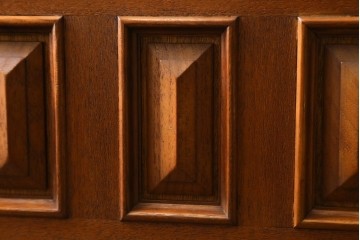 中古　ヨーロッパ高級輸入家具　上手物　ワインラックに活躍!　チーク材製のクラシカルなサーバー　(R-056928)