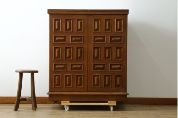 中古　ヨーロッパ高級輸入家具　上手物　ワインラックに活躍!　チーク材製のクラシカルなサーバー　(R-056928)