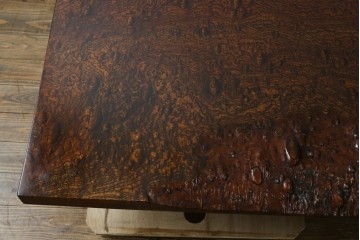 中古　特大!　日本一の玉杢無垢!　総欅一枚板　漆塗り7尺座卓　(R-056930)