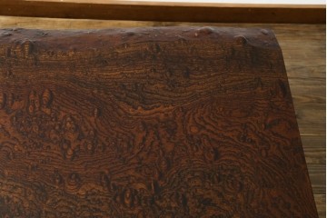 中古　特大!　日本一の玉杢無垢!　総欅一枚板　漆塗り7尺座卓　(R-056930)