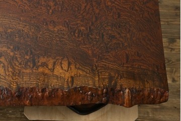 中古　特大!　日本一の玉杢無垢!　総欅一枚板　漆塗り7尺座卓　(R-056930)