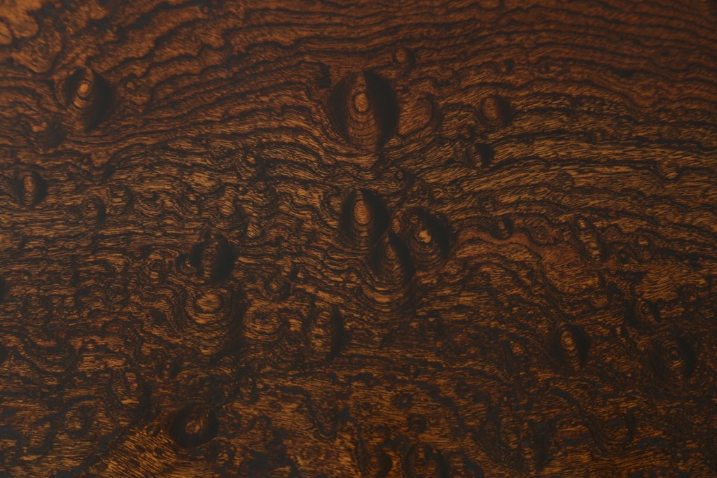 中古　特大!　日本一の玉杢無垢!　総欅一枚板　漆塗り7尺座卓　(R-056930)