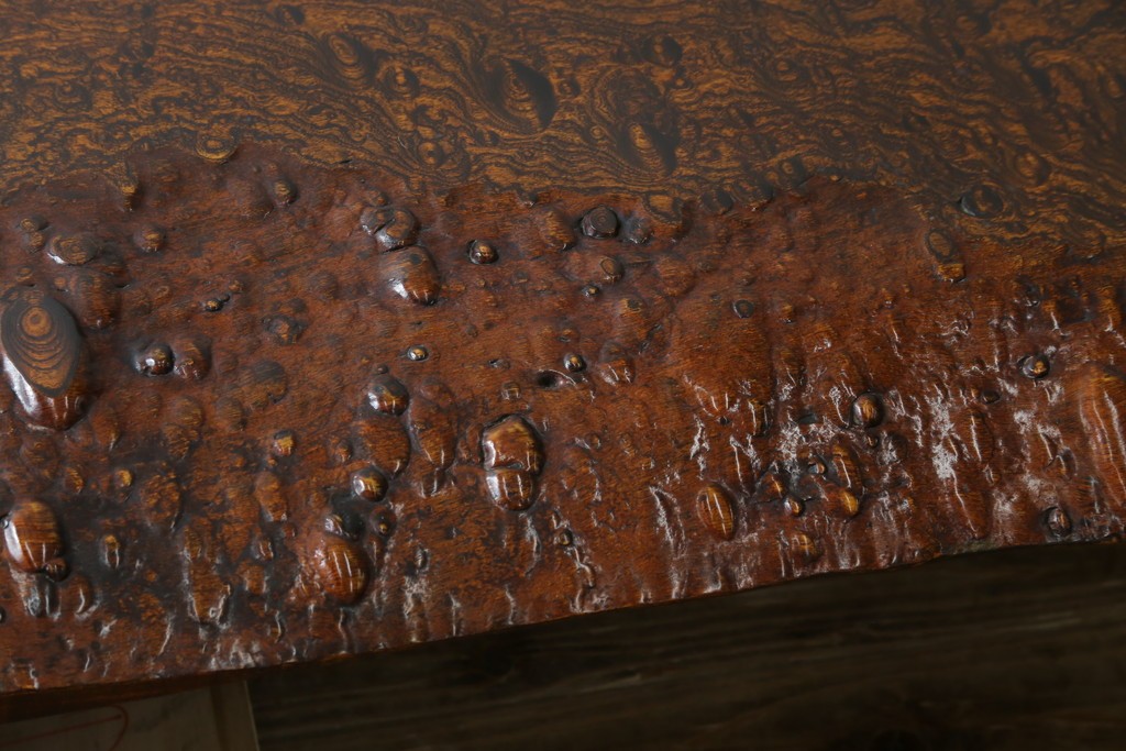 中古　特大!　日本一の玉杢無垢!　総欅一枚板　漆塗り7尺座卓　(R-056930)