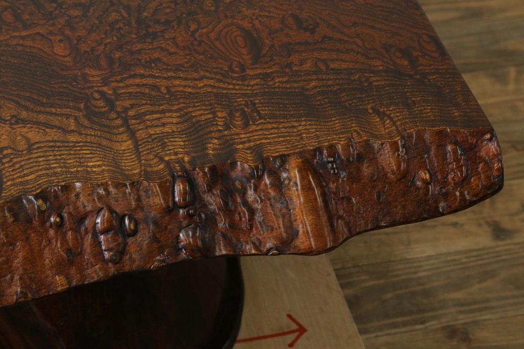 中古　特大!　日本一の玉杢無垢!　総欅一枚板　漆塗り7尺座卓　(R-056930)