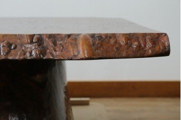 中古　特大!　日本一の玉杢無垢!　総欅一枚板　漆塗り7尺座卓　(R-056930)
