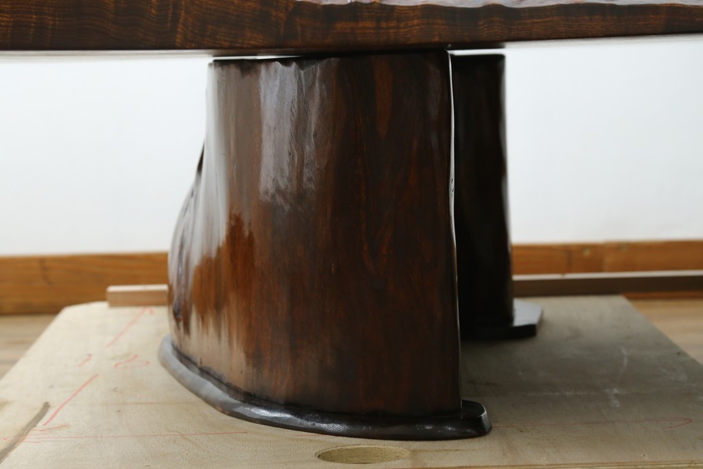 中古　特大!　日本一の玉杢無垢!　総欅一枚板　漆塗り7尺座卓　(R-056930)