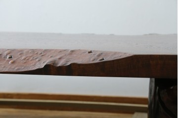 中古　特大!　日本一の玉杢無垢!　総欅一枚板　漆塗り7尺座卓　(R-056930)