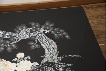中古　美品　韓国民芸家具　華やかな螺鈿細工が美しい座卓(ローテーブル、センターテーブル)(定価約75万円)(R-056931)