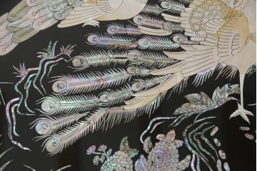 中古　美品　韓国民芸家具　華やかな螺鈿細工が美しい座卓(ローテーブル、センターテーブル)(定価約75万円)(R-056931)
