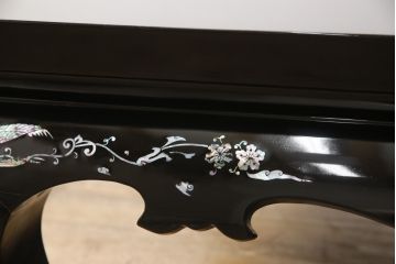 中古　美品　韓国民芸家具　華やかな螺鈿細工が美しい座卓(ローテーブル、センターテーブル)(定価約75万円)(R-056931)