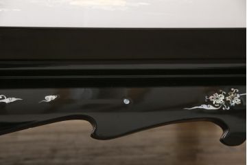 中古　美品　韓国民芸家具　華やかな螺鈿細工が美しい座卓(ローテーブル、センターテーブル)(定価約75万円)(R-056931)