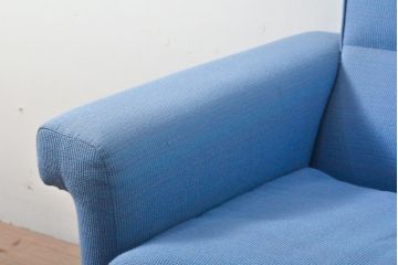 和製ビンテージ　四角い木製脚付きのレトロな1人掛けソファ(アームソファ、1Pソファ、ヴィンテージ)(R-056932)