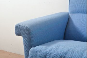 和製ビンテージ　四角い木製脚付きのレトロな1人掛けソファ(アームソファ、1Pソファ、ヴィンテージ)(R-056933)