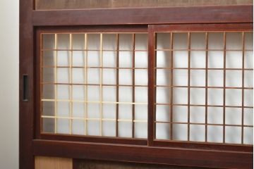 アンティーク建具　レトロな格子入りの障子帯戸4枚セット(板戸、障子戸、引き戸)(R-056940)
