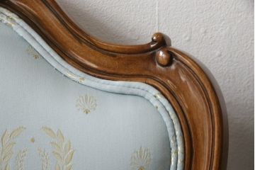 中古　美品　最高級　KARGES(カーゲス)　美しい彫刻とファブリックが目を引くチェア4脚セット(ダイニングチェア、椅子、イス)(定価約220万円)(R-056941)