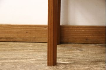 デンマークビンテージ　ソファやベッドサイドにおすすめ!チーク材製のサイドチェスト(サイドテーブル、コンソールテーブル、ヴィンテージ)(R-056952)