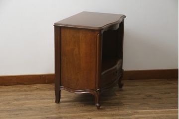 中古　DREXEL HERITAGE(ドレクセルヘリテイジ)　棚と引き出し付き!エレガントなサイドテーブル(ナイトテーブル、エンドテーブル)(R-056953)