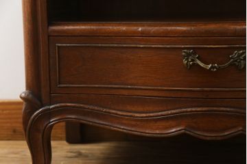 中古　DREXEL HERITAGE(ドレクセルヘリテイジ)　棚と引き出し付き!エレガントなサイドテーブル(ナイトテーブル、エンドテーブル)(R-056953)