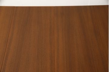 北欧ビンテージ　チーク材製　角ばったデザインが魅力的なエクステンションテーブル(ダイニングテーブル、4人掛け、6人掛け、ヴィンテージ)(R-056954)