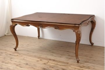 中古　美品　アメリカ　KARGES FURNITURE(カーゲス・ファニチャ)　優雅な曲線のデザインが美しいダイニングテーブル(エクステンションテーブル、4人掛け、6人掛け)(R-056990)