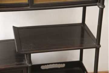 和製アンティーク　シックな木肌が美しい紫檀(シタン)無垢材製の飾り棚(茶棚、和タンス)(R-057008)
