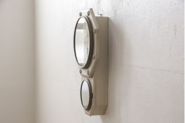 アンティーク　電池式　クラシカルなデザインがおしゃれな掛け時計(柱時計、古時計)(R-057011)