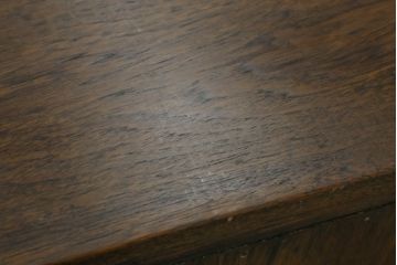 中古　引き出し16杯　アンティーク調の凝ったつくりが魅力的な猫脚チェスト(ドロワー、サイドチェスト)(R-057047)