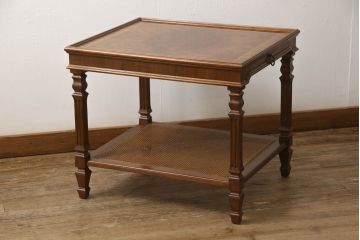 中古　美品　DREXEL HERITAGE(ドレクセルヘリテイジ)　格納式天板付きのクラシカルなサイドテーブル(コーヒーテーブル、エンドテーブル)(R-057048)