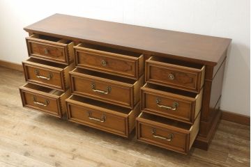 中古　美品　DREXEL HERITAGE(ドレクセルヘリテイジ)　FRANCESCA(フランチェスカ)シリーズ　優美なデザインのサイドチェスト(定価約95万円)(サイドボード、引き出し)(R-057049)