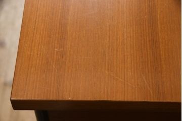 ビンテージ　天童木工　ミッドセンチュリー調のデザインがおしゃれなチーク材製デスク(机、片袖机、ワークデスク、ヴィンテージ)(R-057051)