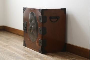 激レア!特注品　縁起物　おかめの漆絵が描かれた総欅材製の庄内小箪笥(掛硯型、懸硯型、船箪笥、帳場箪笥、おたふく、小引き出し、たんす、タンス、アンティーク)(R-057060)
