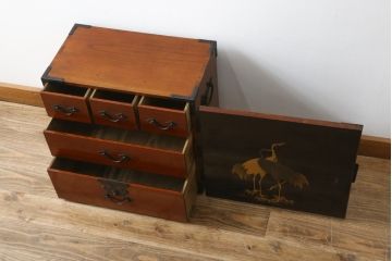 激レア!特注品　縁起物　おかめの漆絵が描かれた総欅材製の庄内小箪笥(掛硯型、懸硯型、船箪笥、帳場箪笥、おたふく、小引き出し、たんす、タンス、アンティーク)(R-057060)