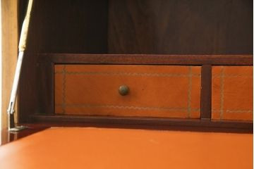 フランスビンテージ　GREAT PACIFIC　埋め込み取っ手やレザーなど凝ったつくりが魅力のライティングビューロー(サイドキャビネット、サイドチェスト、ヴィンテージ)(R-057064)