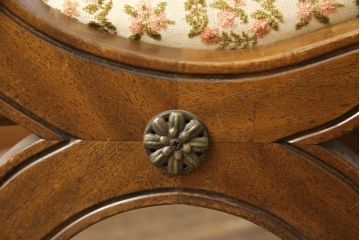 中古　DREXEL HERITAGE(ドレクセルヘリテイジ)　ESPERANTO(エスペラント)　優雅な木製フレームのキャスター付きチェア(サイドチェア、ダイニングチェア、ワークチェア、椅子、イス)(定価約20万円)(R-057067)